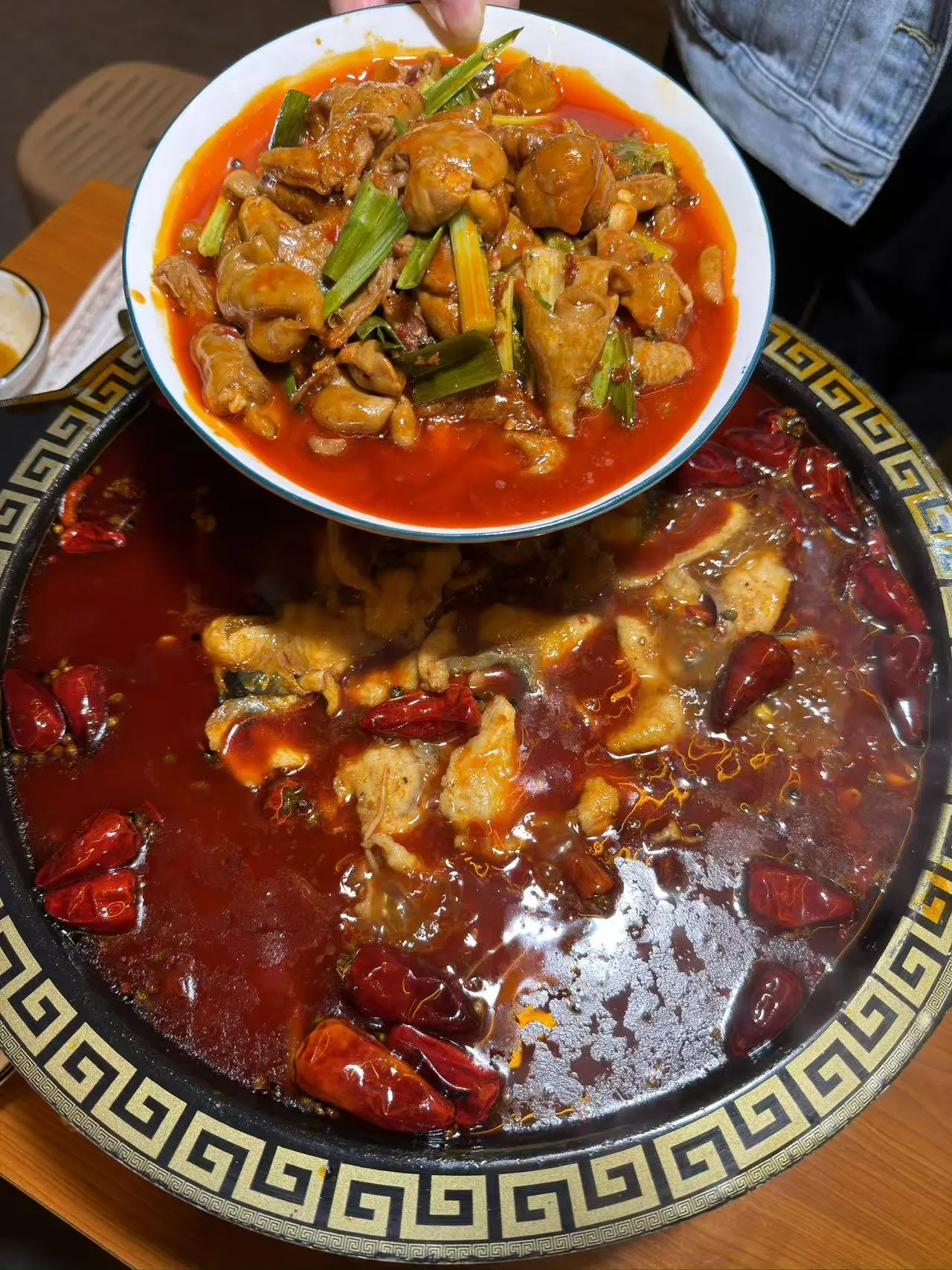 肥 肠鱼.jpg