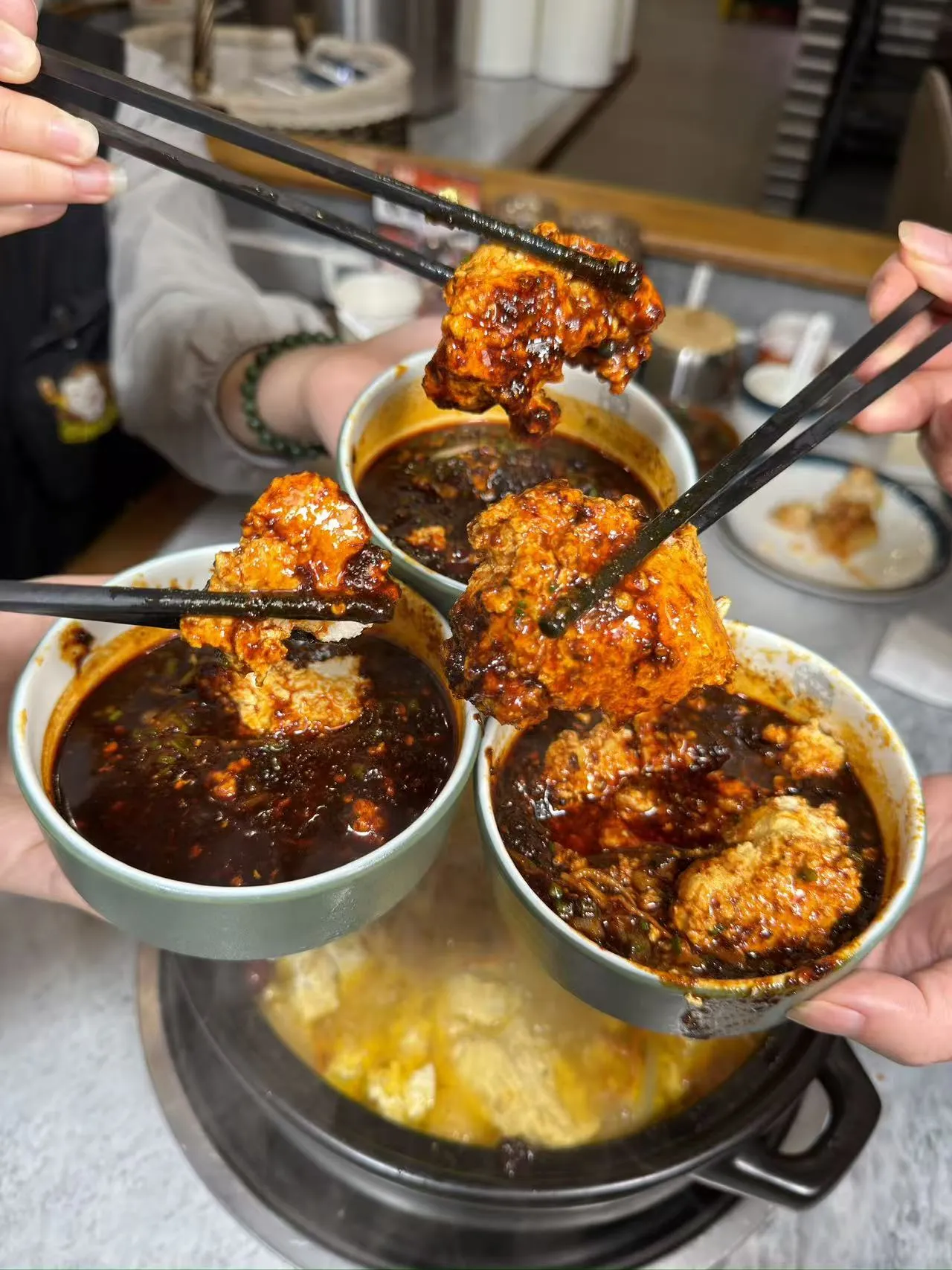 骟鸡点豆 腐.jpg